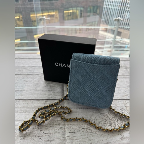 Chanel Makeup Bag crossbody purse chain CC denim pouch - Picture 2 of 9